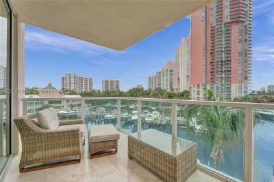 Aventura Marina II Apt #410