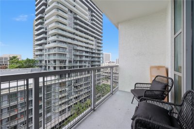 Alquiler de apartamento en Midtown Miami 4 H0911