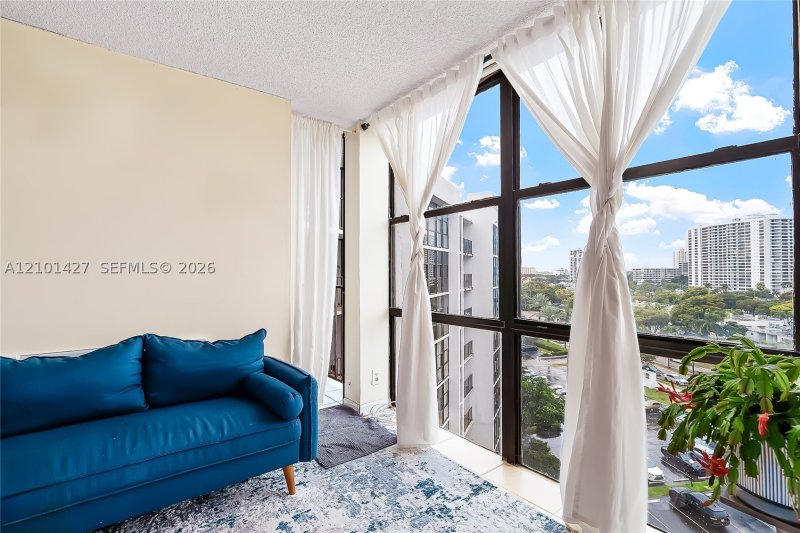 Property photo # 9
