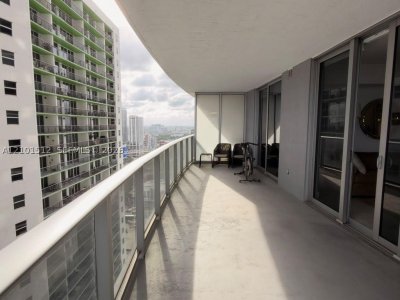 Aluguel de apartamento no Aria on The Bay 2710