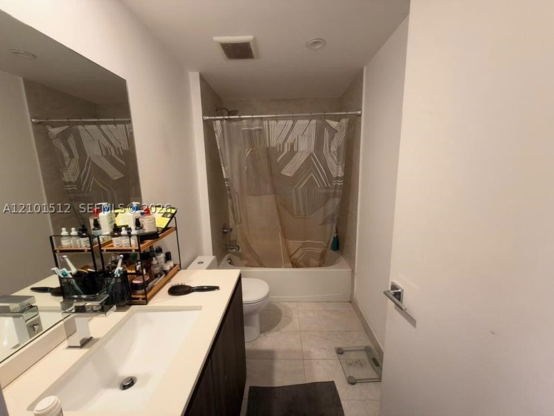 Aluguel de apartamento no Aria on The Bay 2710