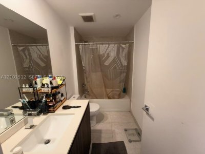 Aluguel de apartamento no Aria on The Bay 2710
