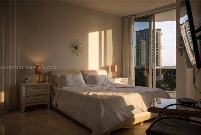 Aluguel de apartamento no Trump Tower Two 405
