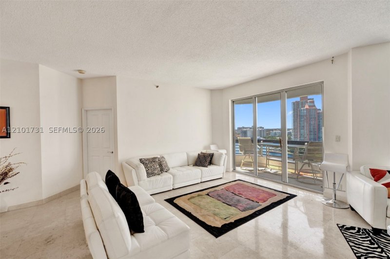 Condo for sale at Mystic Pointe 300 PH3