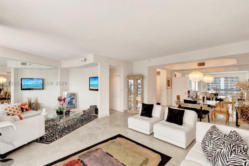 Condo for sale at Mystic Pointe 300 PH3