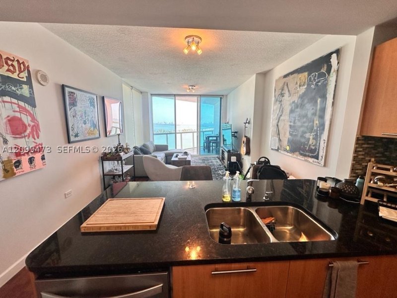 Alquiler de apartamento en Platinum Condo 1704