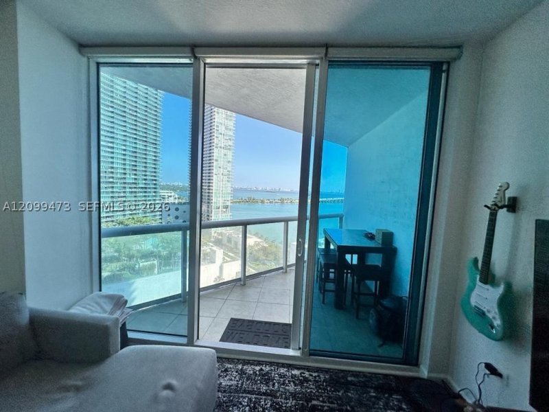 Alquiler de apartamento en Platinum Condo 1704
