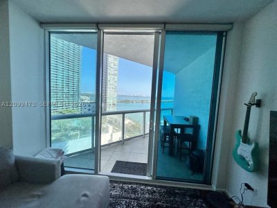 Alquiler de apartamento en Platinum Condo 1704