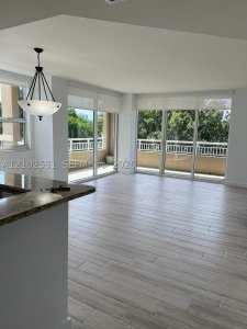 Aluguel de apartamento no Turnberry On The Green 308