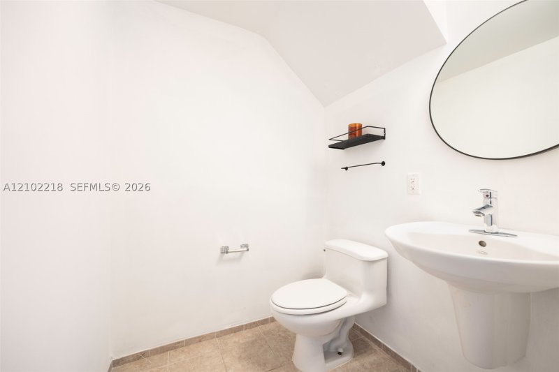 Apartment for rent at Infinity on Brickell 2417