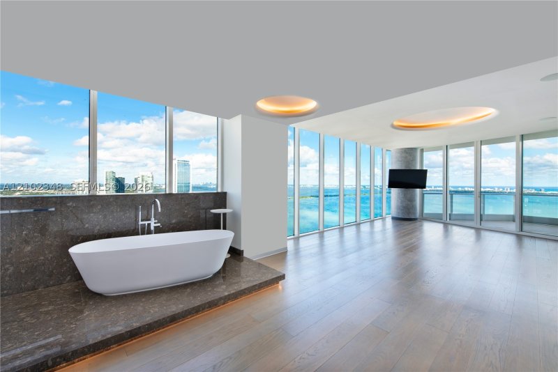 Apartment for rent at Paramount Bay 4502
