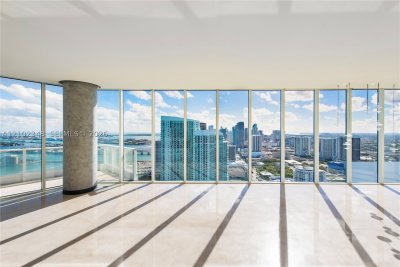 Alquiler de apartamento en Paramount Bay 4502