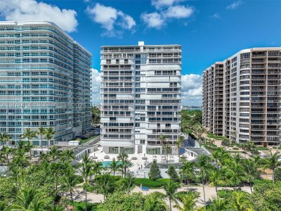apartamentos en venta en Bal Harbour 101 Condo