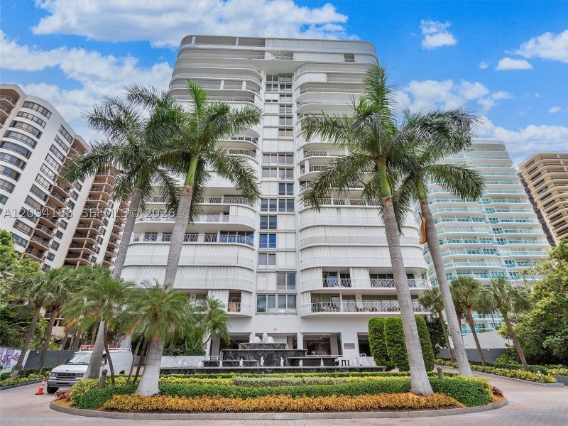 apartamentos en venta en Bal Harbour 101 Condo