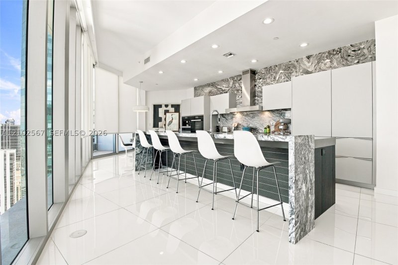 Condo for sale at Epic Miami 5302