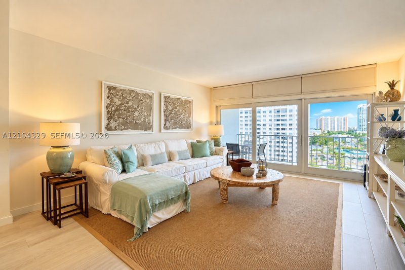 Condo for sale at Arlen House 1123
