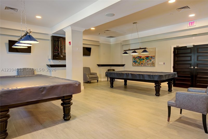 Condo for sale at The Wave Condo 1006