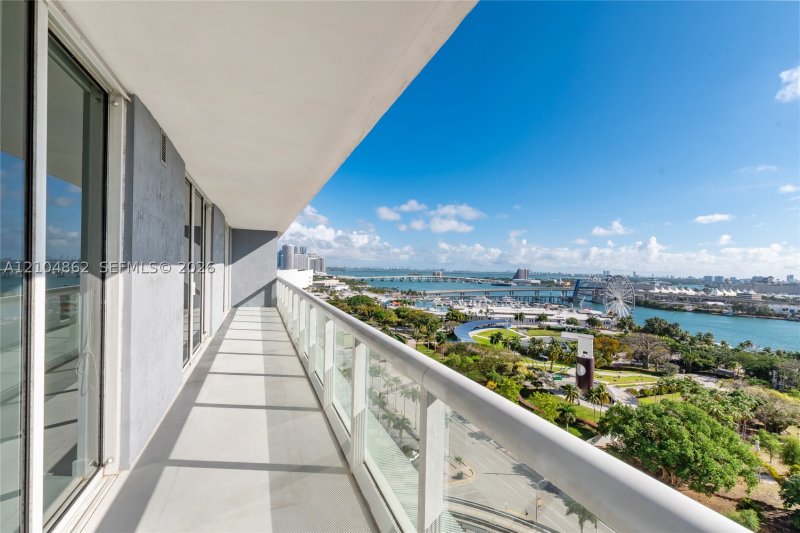 Aluguel de apartamento no 50 Biscayne 1808