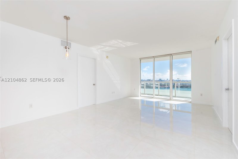 Aluguel de apartamento no 50 Biscayne 1808