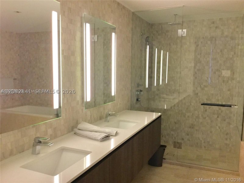 Aluguel de apartamento no Brickell City Centre Rise 2605