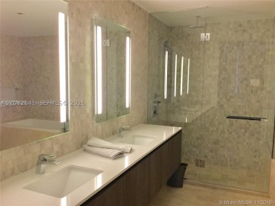 Aluguel de apartamento no Brickell City Centre Rise 2605