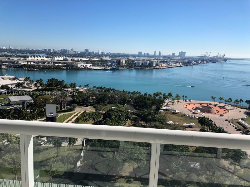 Aluguel de apartamento no 50 Biscayne 2102