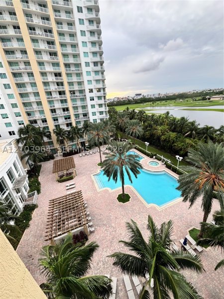 Comprar apartamento no Duo Condo 601E