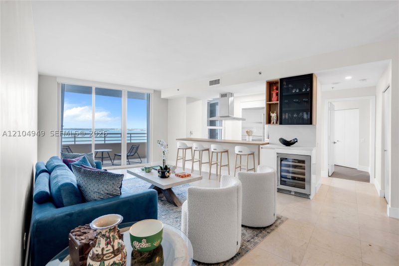 Condo for sale at Two Tequesta Point 1006