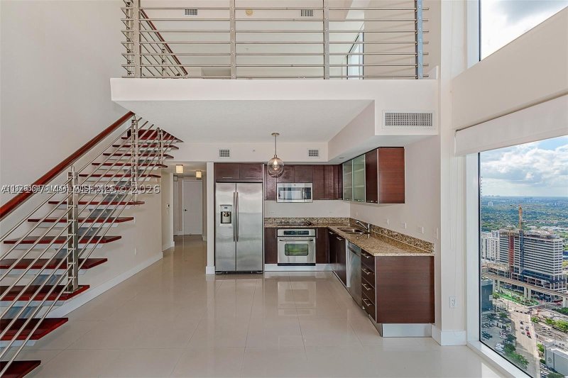 Comprar apartamento en Brickell on the River South 2417