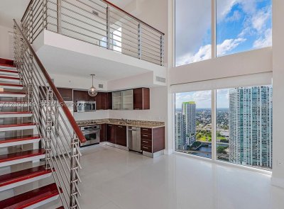 Comprar apartamento en Brickell on the River South 2417
