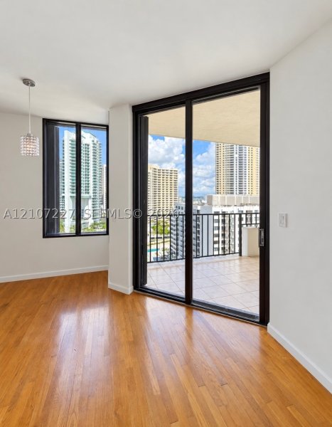 Comprar apartamento no Brickell Key One A2012