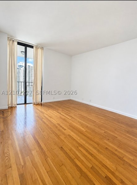 Comprar apartamento no Brickell Key One A2012