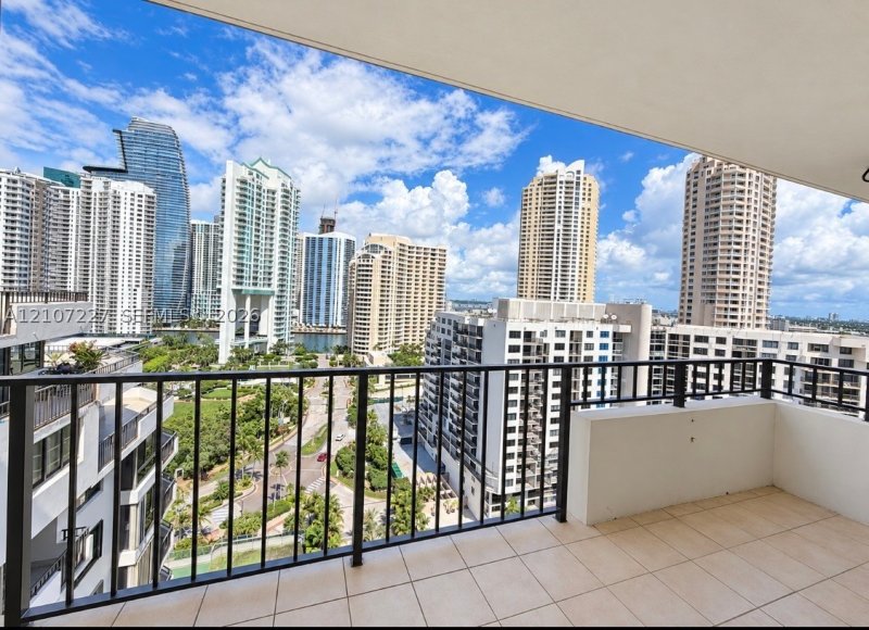 Comprar apartamento no Brickell Key One A2012