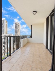 Comprar apartamento no Brickell Key One A2012