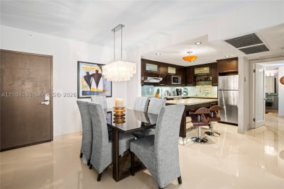 Comprar apartamento no Roney Palace 1006