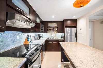 Comprar apartamento no Roney Palace 1006