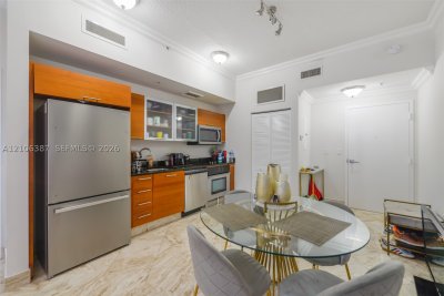 Aluguel de apartamento no Midtown Miami 2 706H