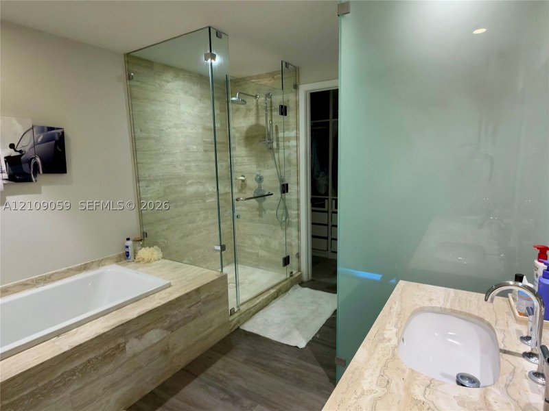 Aluguel de apartamento no Biscayne Beach 1106