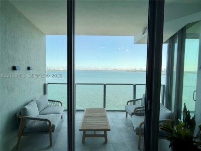 Aluguel de apartamento no Biscayne Beach 1106