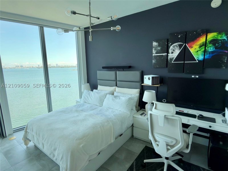 Aluguel de apartamento no Biscayne Beach 1106