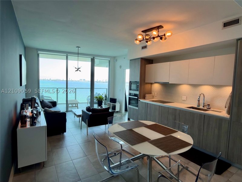 Aluguel de apartamento no Biscayne Beach 1106