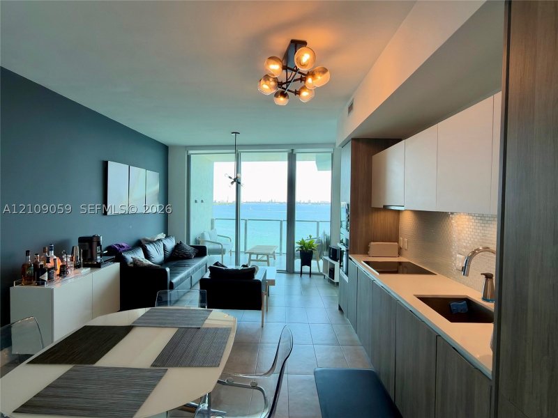 Aluguel de apartamento no Biscayne Beach 1106