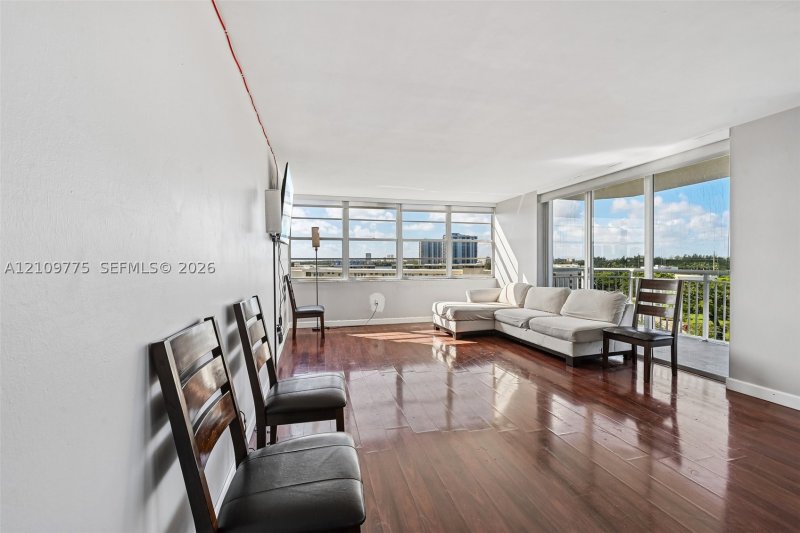 Condo for sale at Del Prado Aventura 705