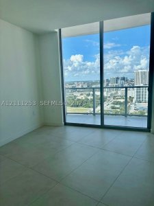 Alquiler de apartamento en Casa Bella 2707