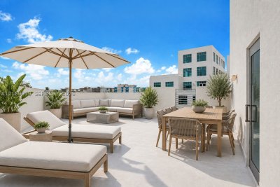 Cosmopolitan Apt #1703