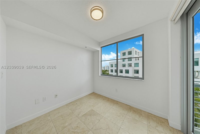 Condo for sale at Cosmopolitan 1703