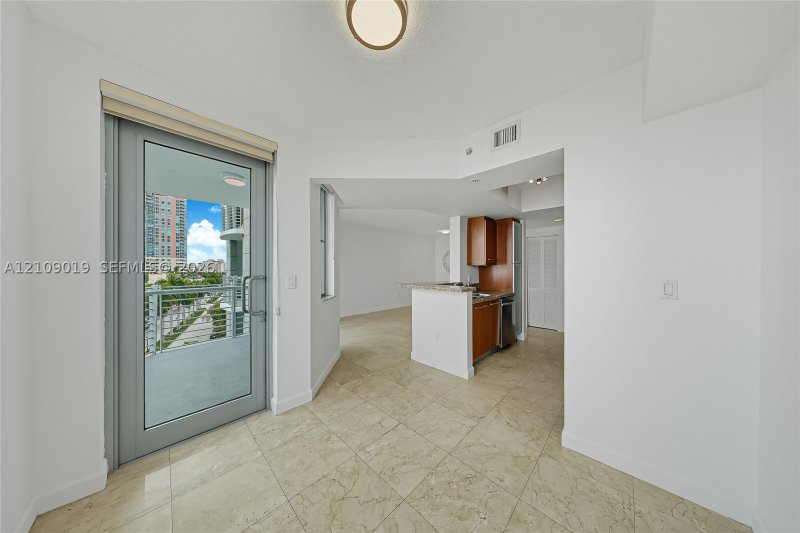 Condo for sale at Cosmopolitan 1703