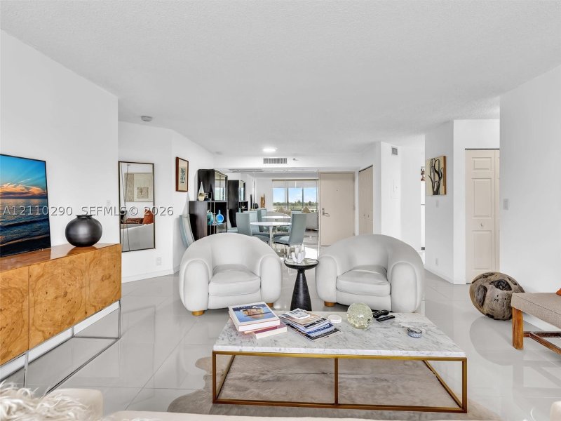 Comprar apartamento no Mystic Pointe 500 303