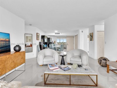 Comprar apartamento no Mystic Pointe 500 303