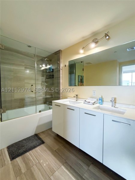 Apartment for rent at Brickell House Condo 2707